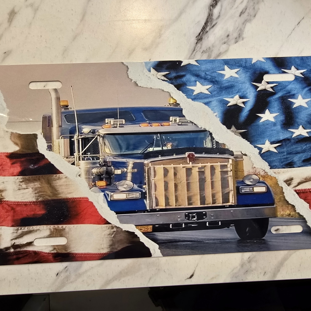 Patriotic Truck Wall Decor